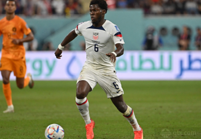 穆迪用自己 穆迪用自己