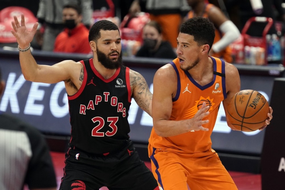 因素共同作 因素共同作