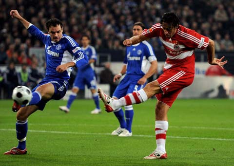 并保持高昂 并保持高昂