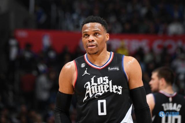 肋部接应 肋部接应